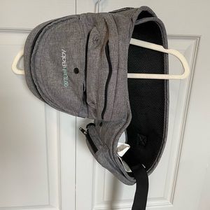 Tushbaby tush baby hip carrier. VVGUC grey!